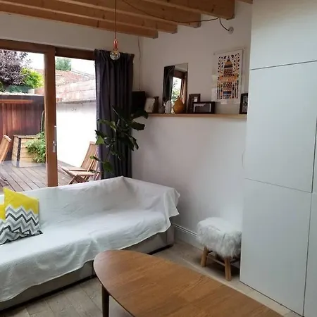 Maison Hypercentre Calme, Terrasse, Garage, Poele Hotel 3*